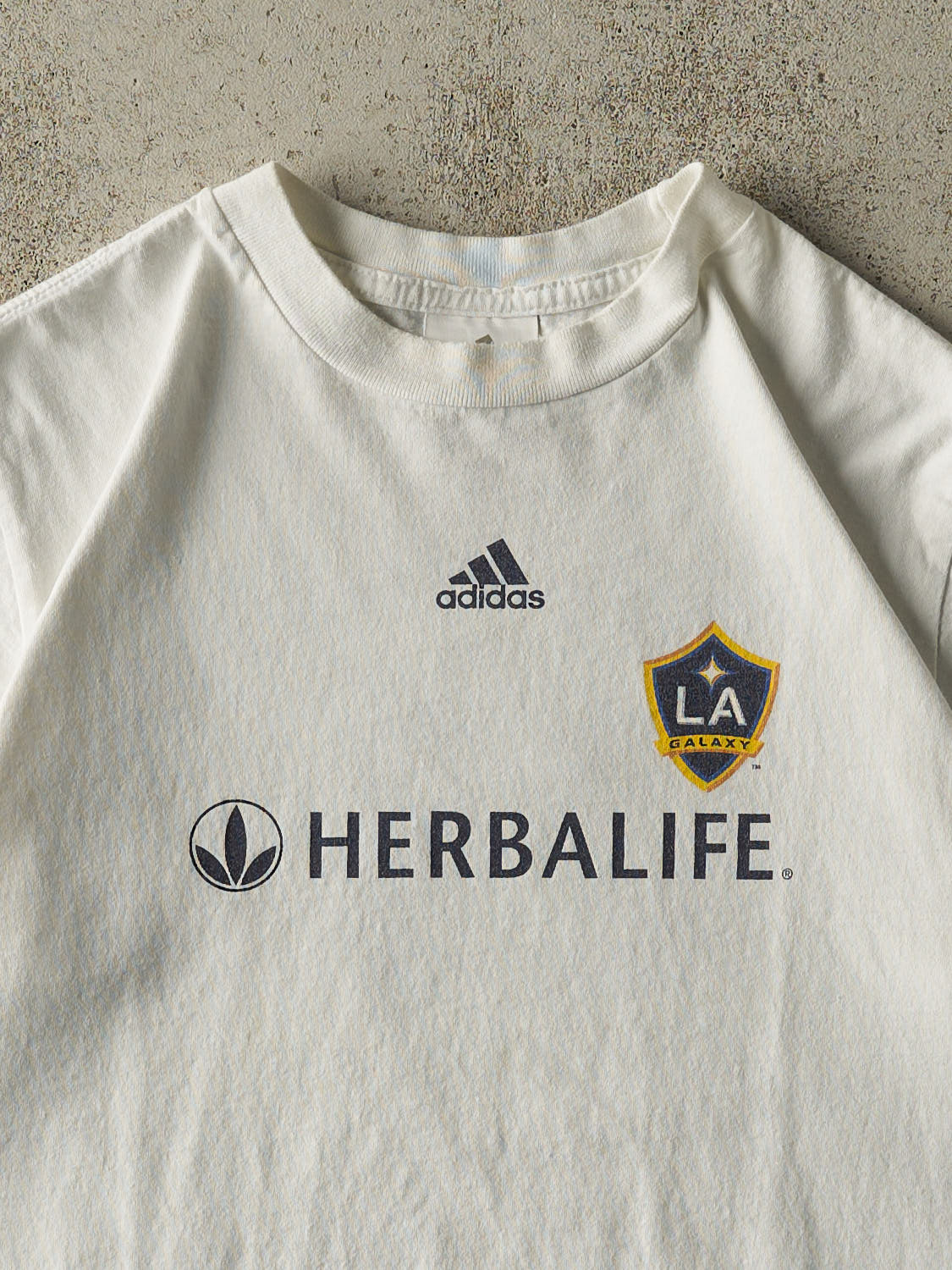 Vintage Y2K White LA Galaxy David Beckham #23 Tee (M/L) - Image 3