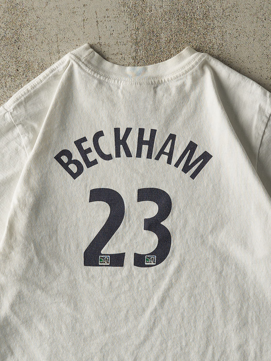 Vintage Y2K White LA Galaxy David Beckham #23 Tee (M/L) - Image 4