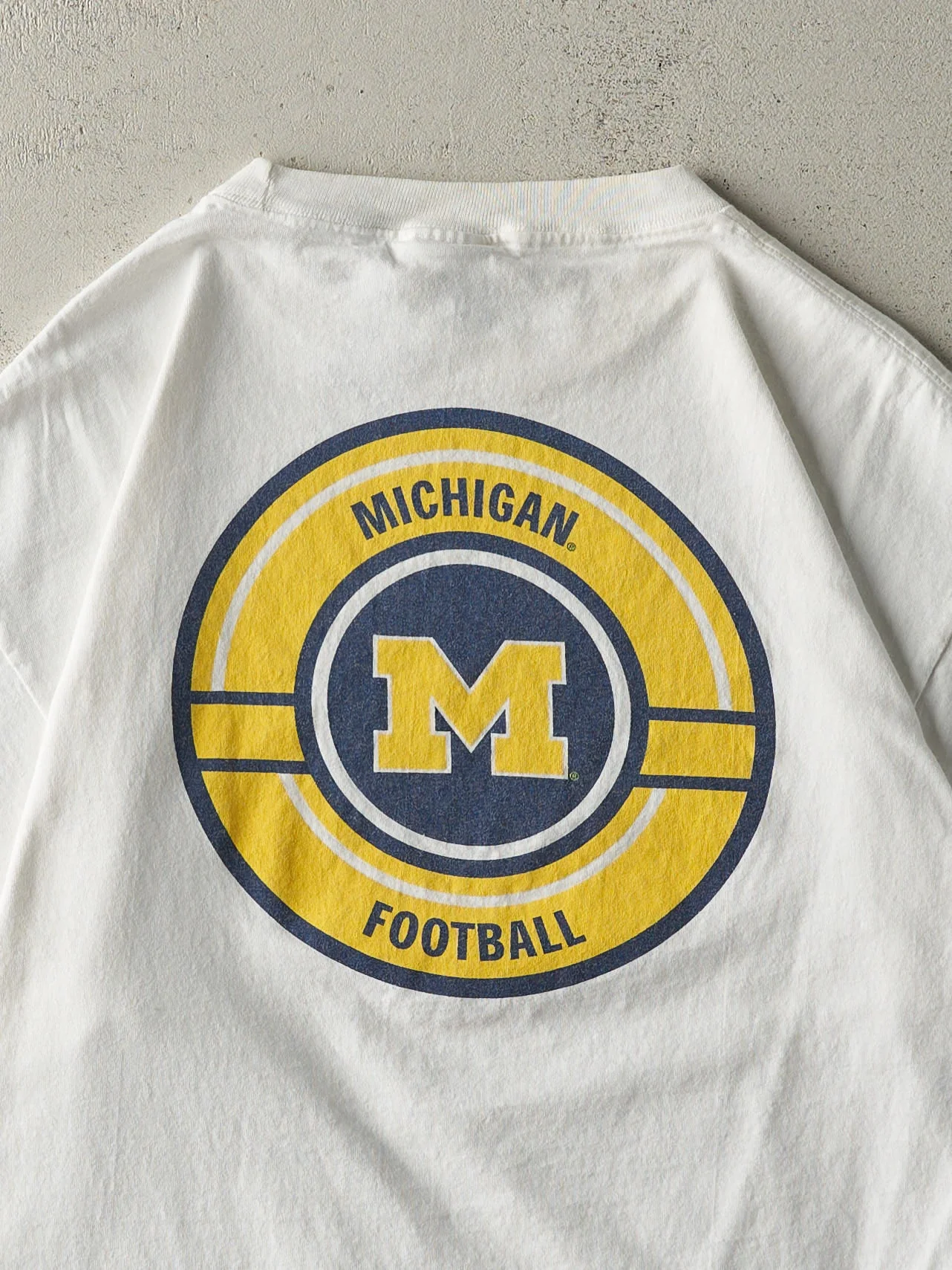 Vintage Y2K White Michigan Wolverines Nike Swoosh Tee (M) - Image 4