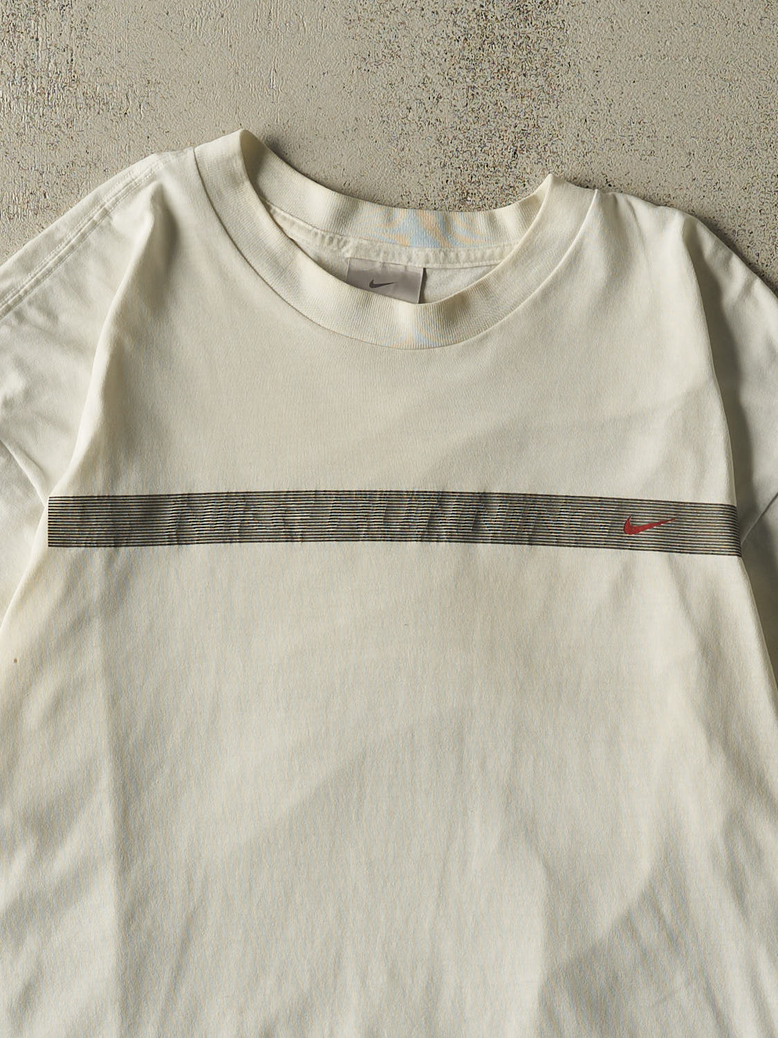 Vintage Y2K White Nike Running Tee (L) - Image 2
