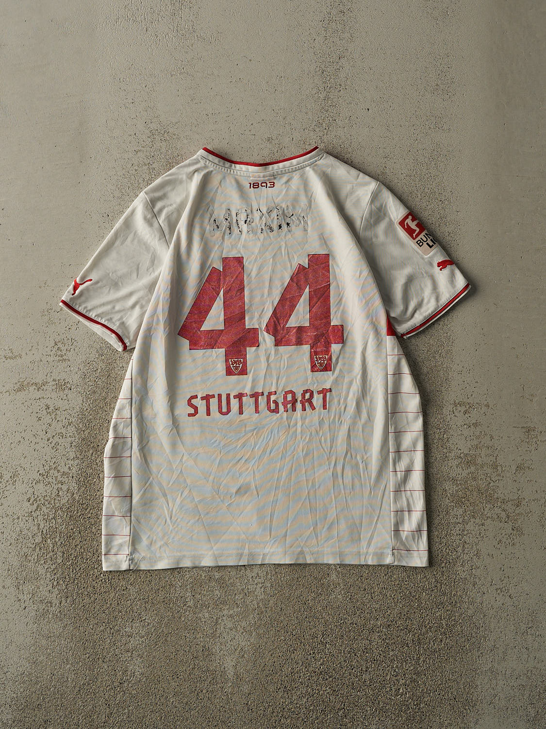 Vintage Y2K White & Red Mercedes Benz VfB Stuttgart #44 Alexandru Maxim Soccer Jersey (M) - Image 2