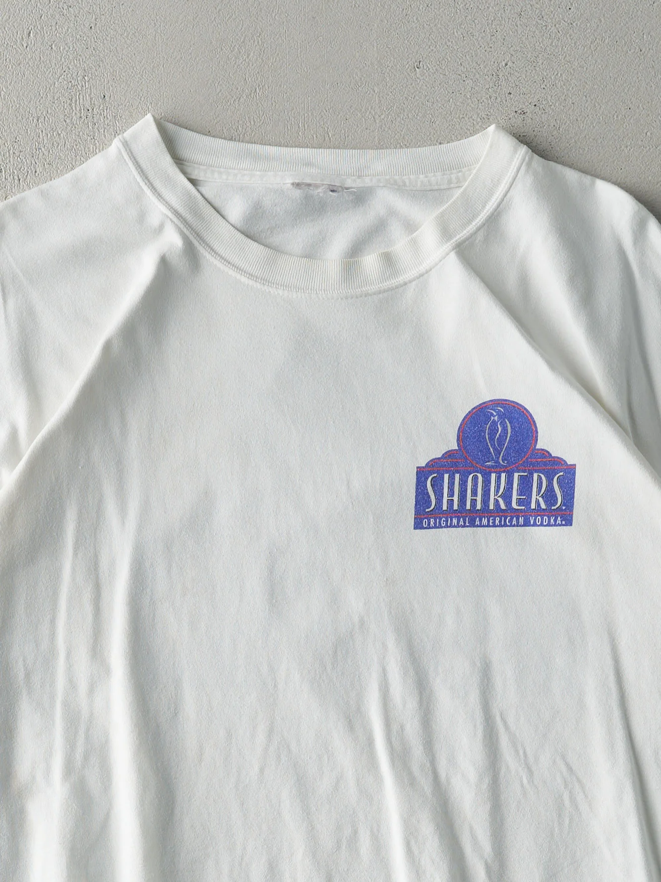 Vintage Y2K White Shakers Vodka Tee (L) - Image 3