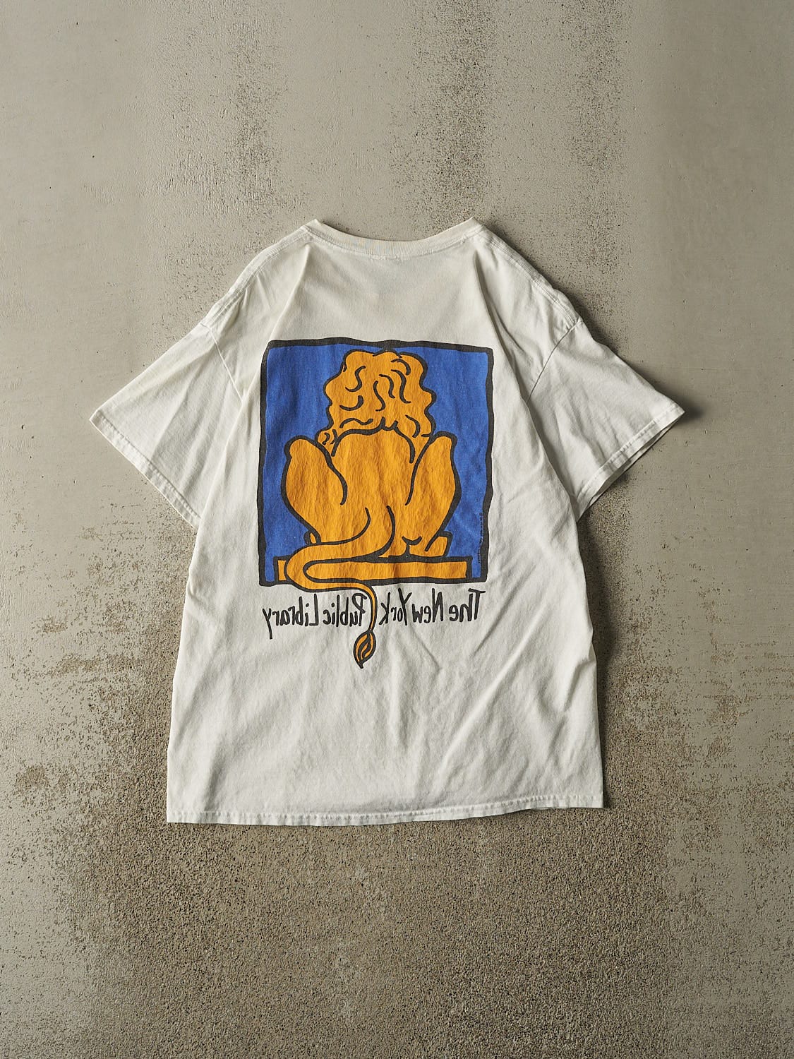 Vintage 90s RARE White The New York Public Library Art Tee (M/L) - Image 2