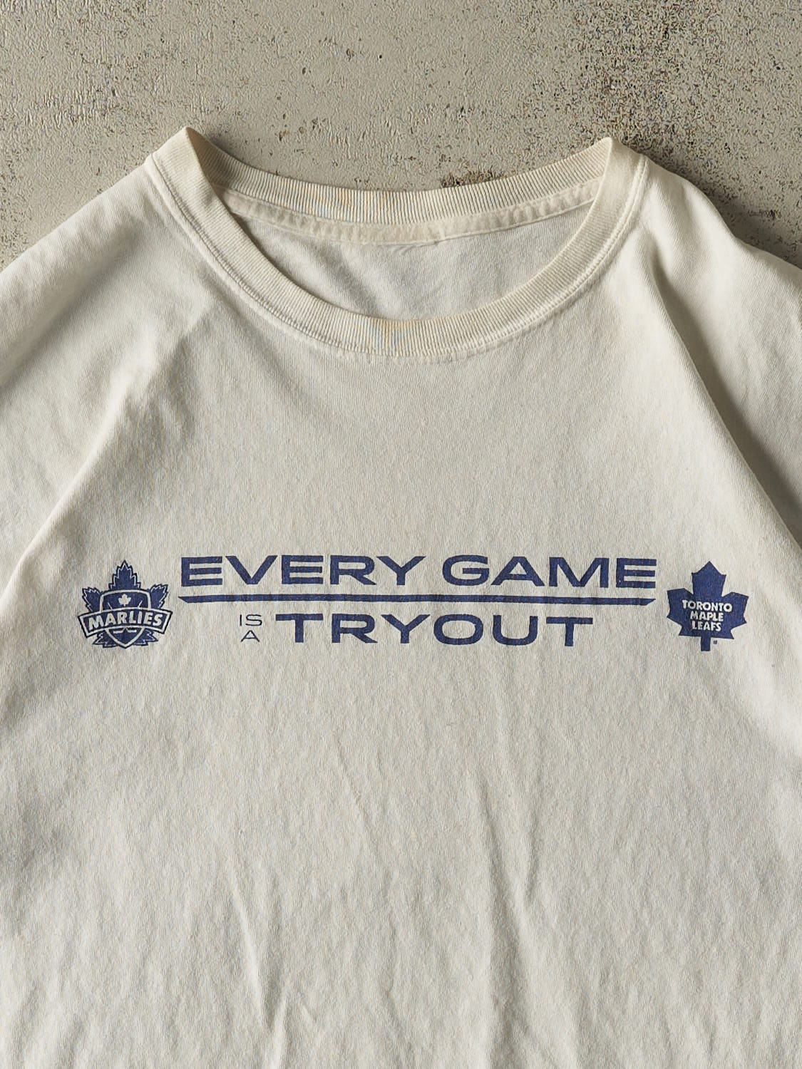 Vintage Y2K White Toronto Maple Leafs Slogan Tee (L) - Image 2
