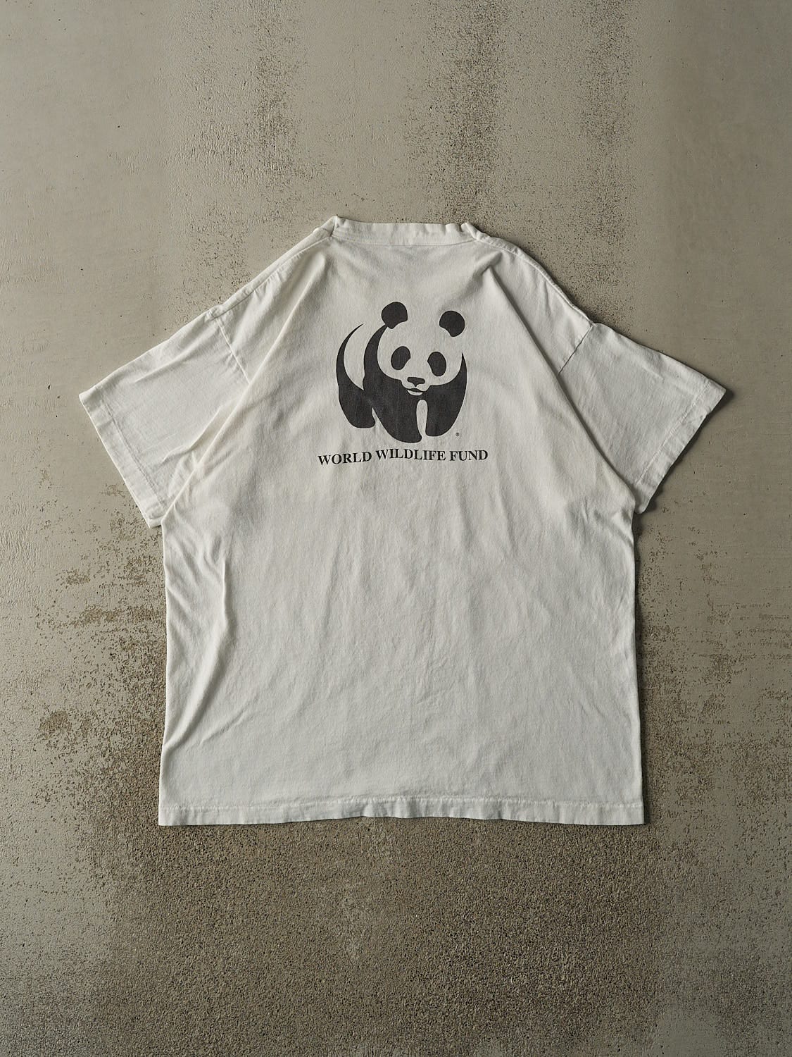 Vintage 90s White World Wildlife Fund " Saving Life On Earth" Pocket Tee (XL) - Image 2