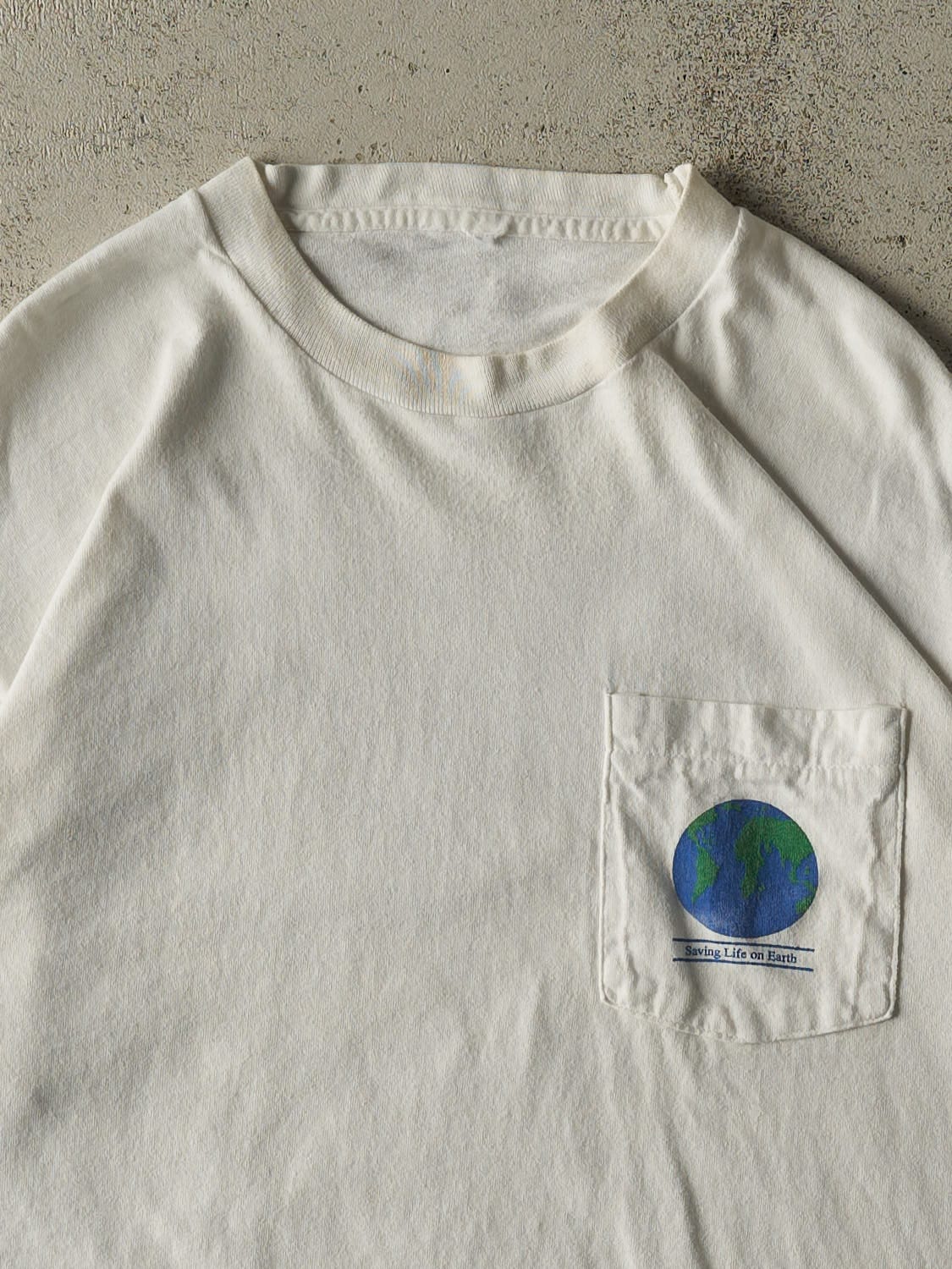 Vintage 90s White World Wildlife Fund " Saving Life On Earth" Pocket Tee (XL) - Image 3