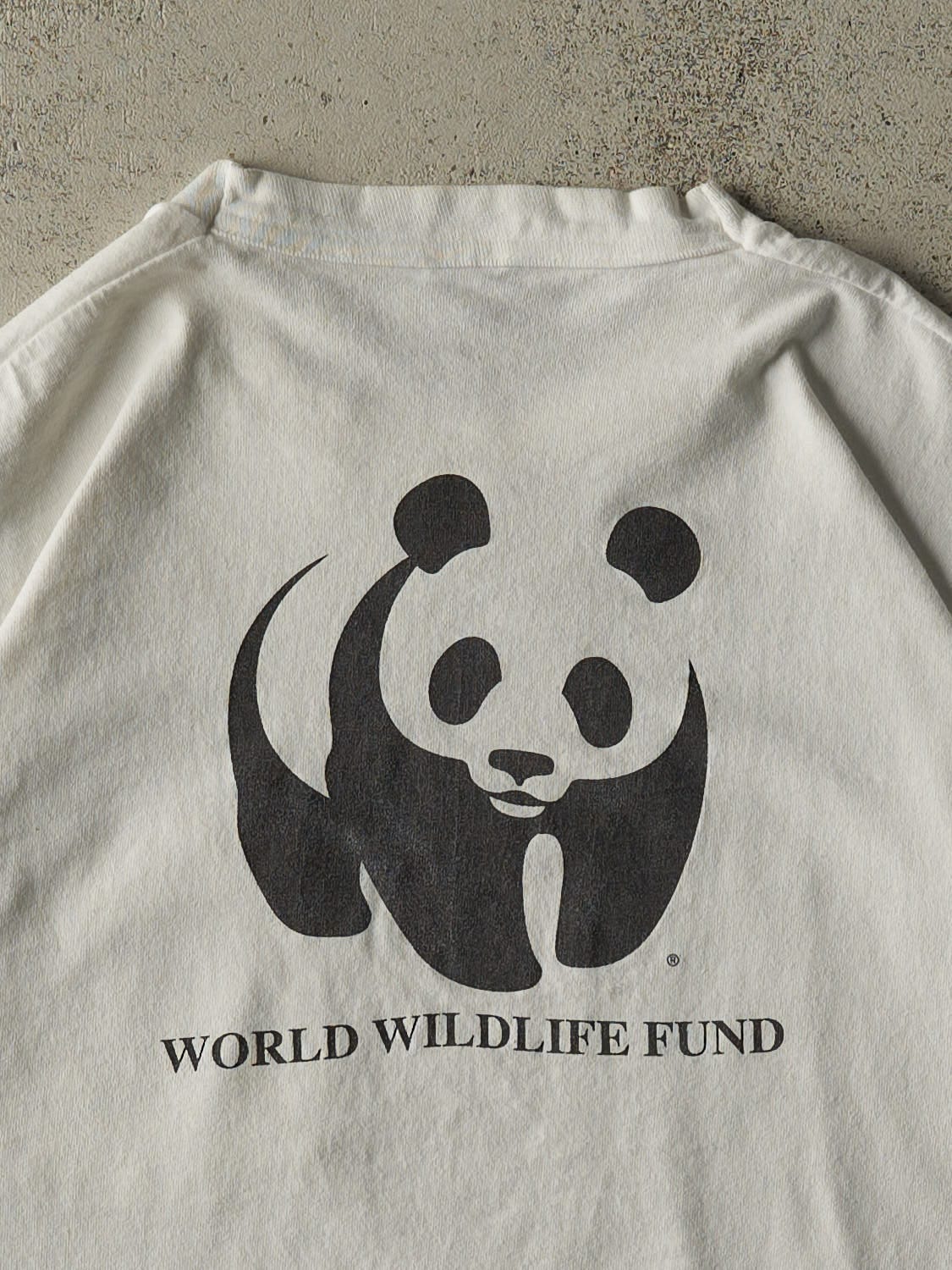 Vintage 90s White World Wildlife Fund " Saving Life On Earth" Pocket Tee (XL) - Image 4