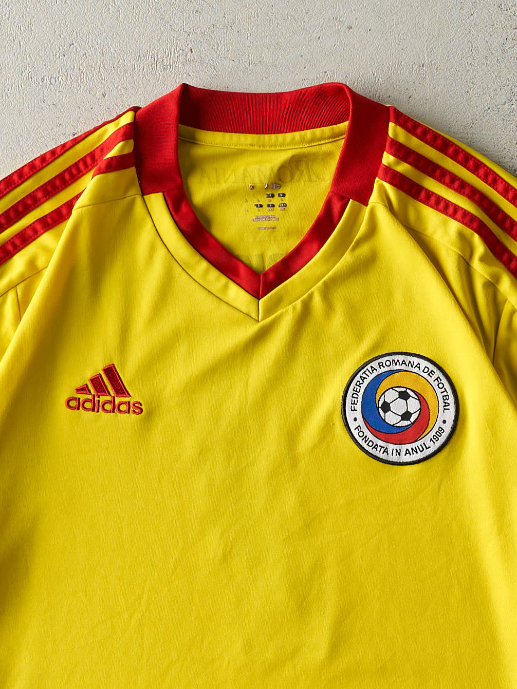 Vintage Y2K Yellow & Red Adidas Romanian Soccer Jersey (L) - Image 3