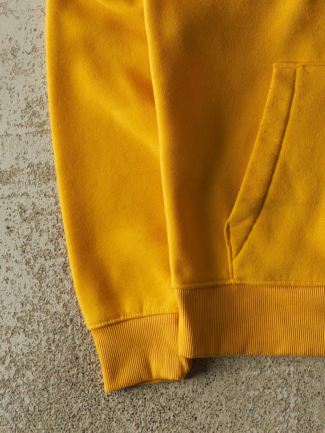 Vintage Y2K Yellow Los Angeles Lakers Hoodie (M/L) - Image 3