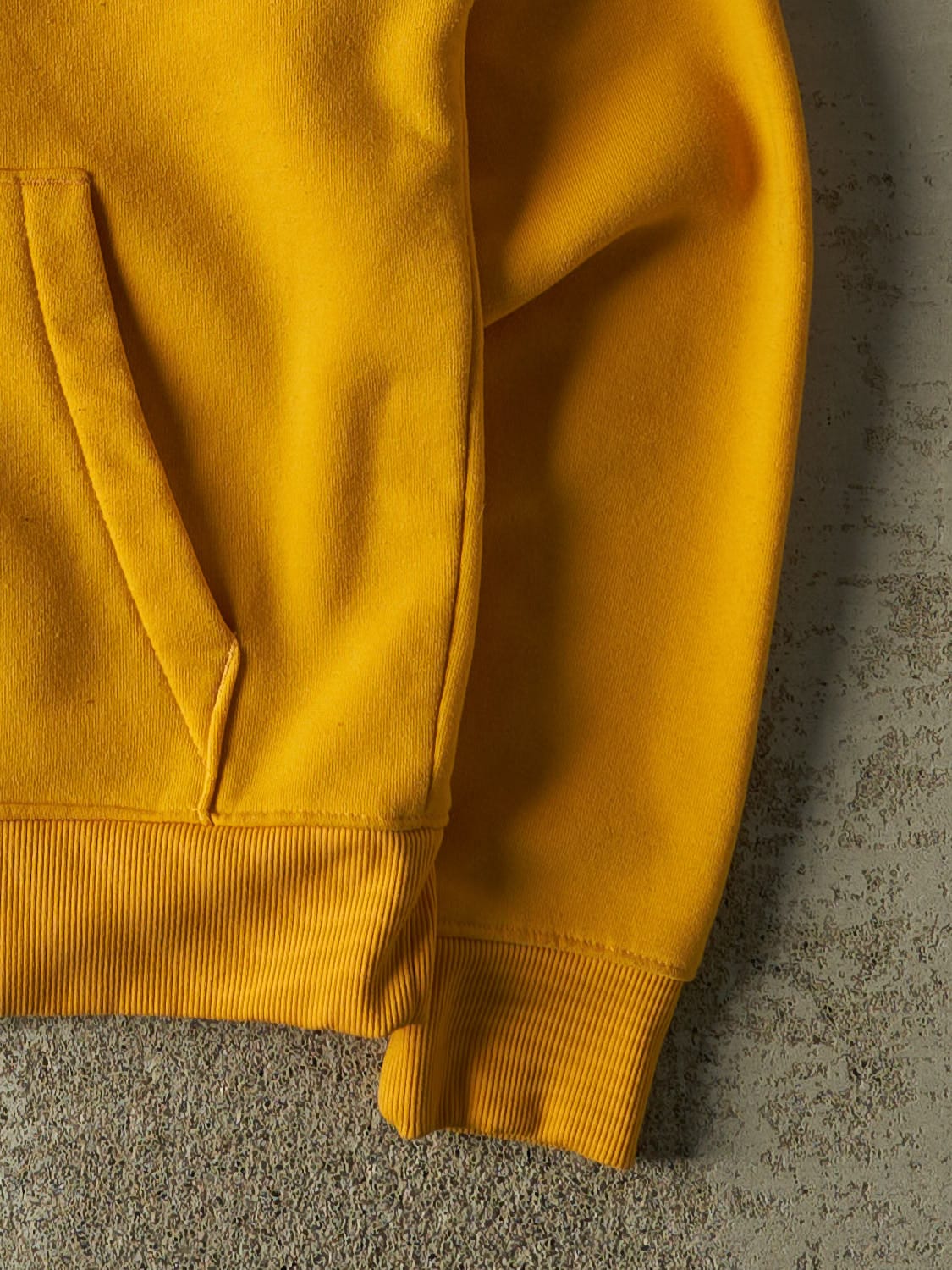 Vintage Y2K Yellow Los Angeles Lakers Hoodie (M/L) - Image 4