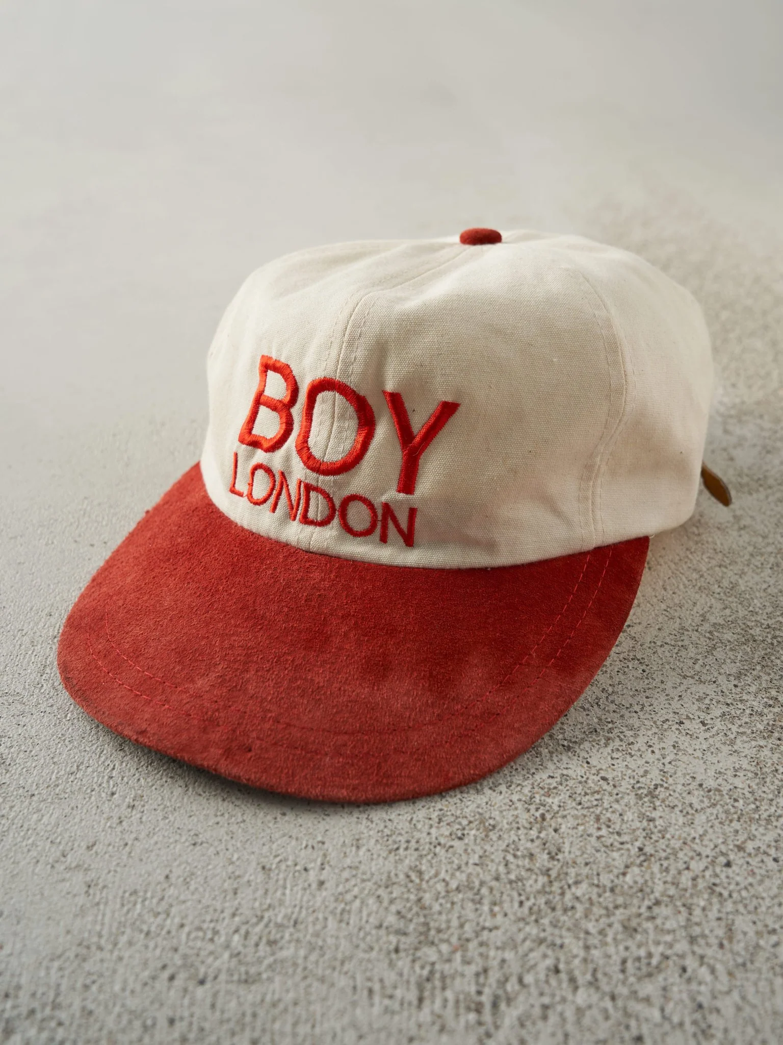 Vintage 90s Beige & Red Boy London Two Tone Embroidered Leather Strapback - Image 2