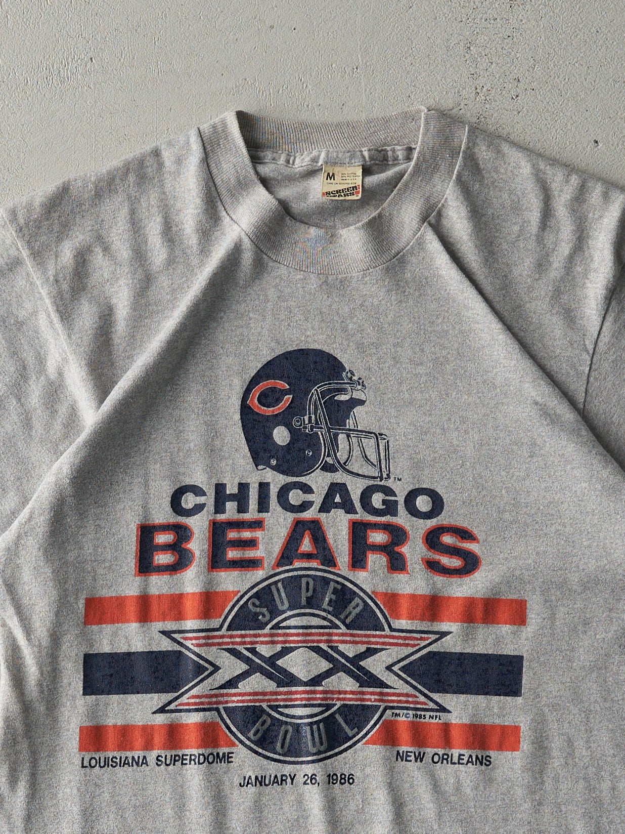 Vintage 86' Grey Chicago Bears Super Bowl Single Stitch Tee (XS) - Image 2